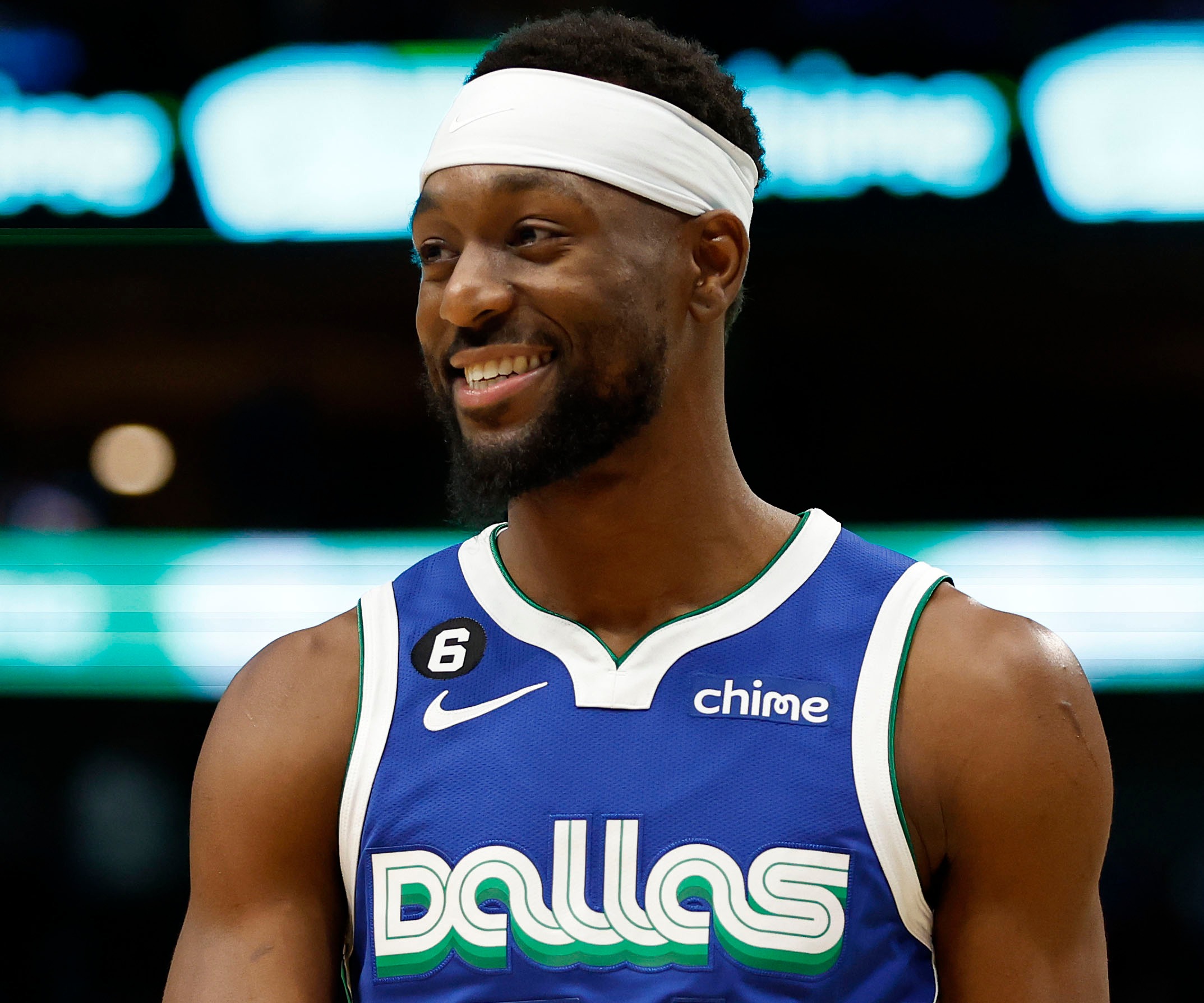 有人半开玩 有人半开玩